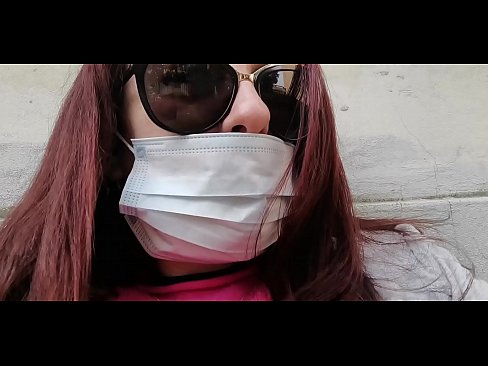 ❤️ Nicoletta hämnas på sin granne och kissar i hans garage (Special Covid19 Italian Quarantine) ❤️❌ Fuckingvideo at us ❌️