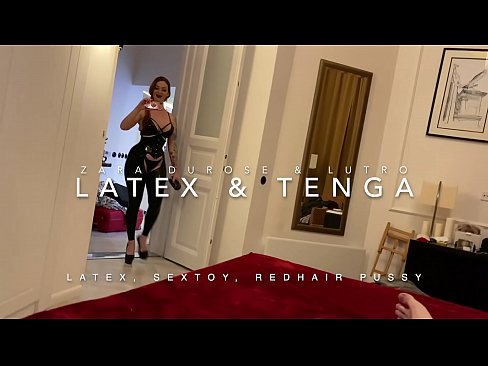 ❤️ Rödhårig styvsyster i latexkostym knullad av styvbror ❤️❌ Fuckingvideo at us ❌️